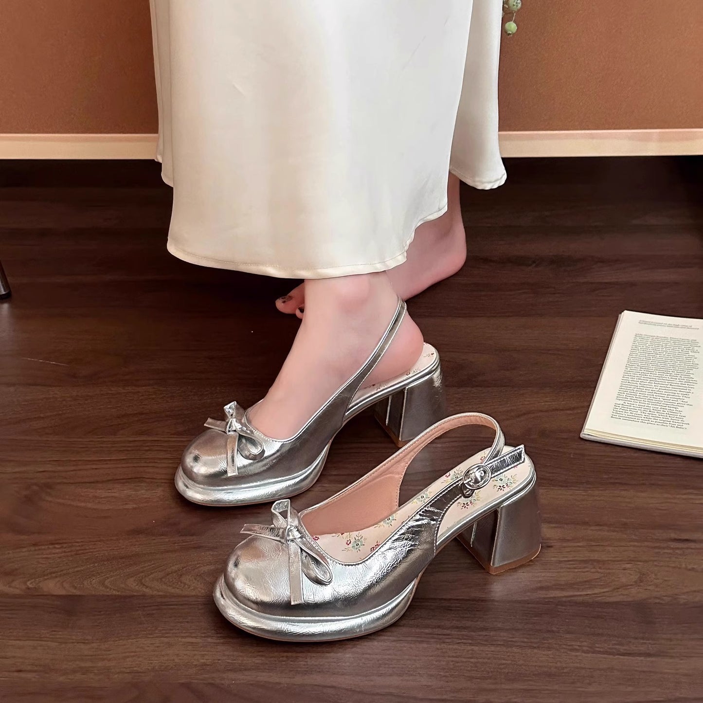 Bow High Heeled Sandals