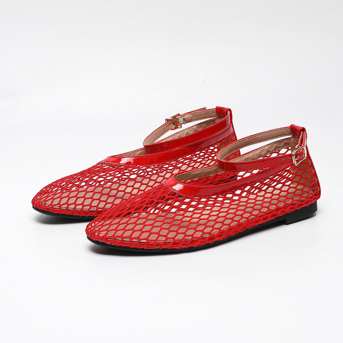 Solid Color Strappy Hole Shoes