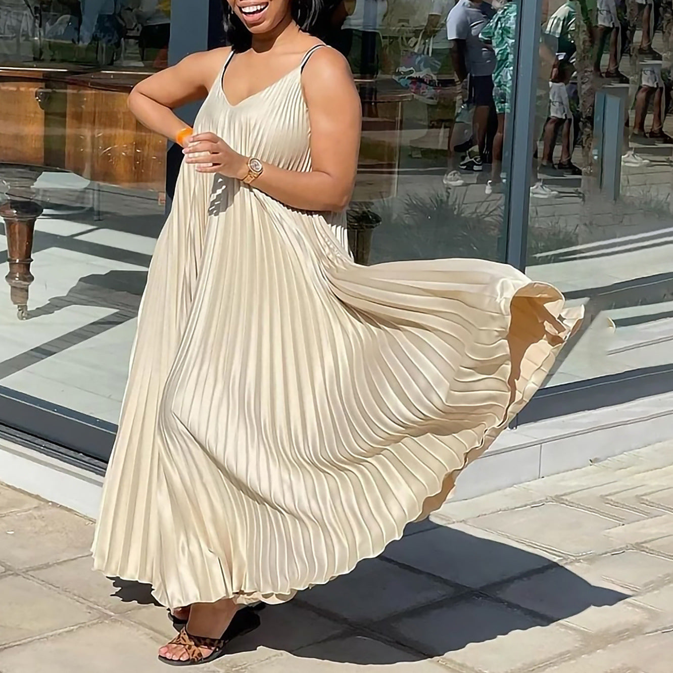 Solid Color Pleated Halter Maxi Dress