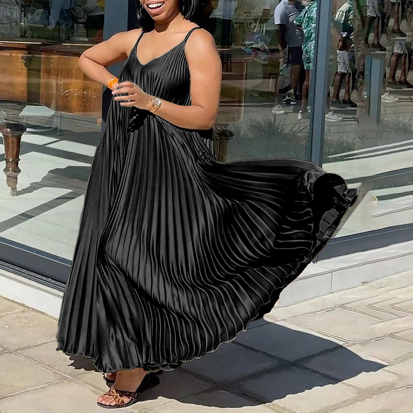 Solid Color Pleated Halter Maxi Dress