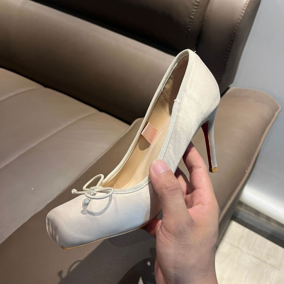 Bows Square-Toed High Heels