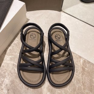 Solid Color Strappy Casual Flat Sandals