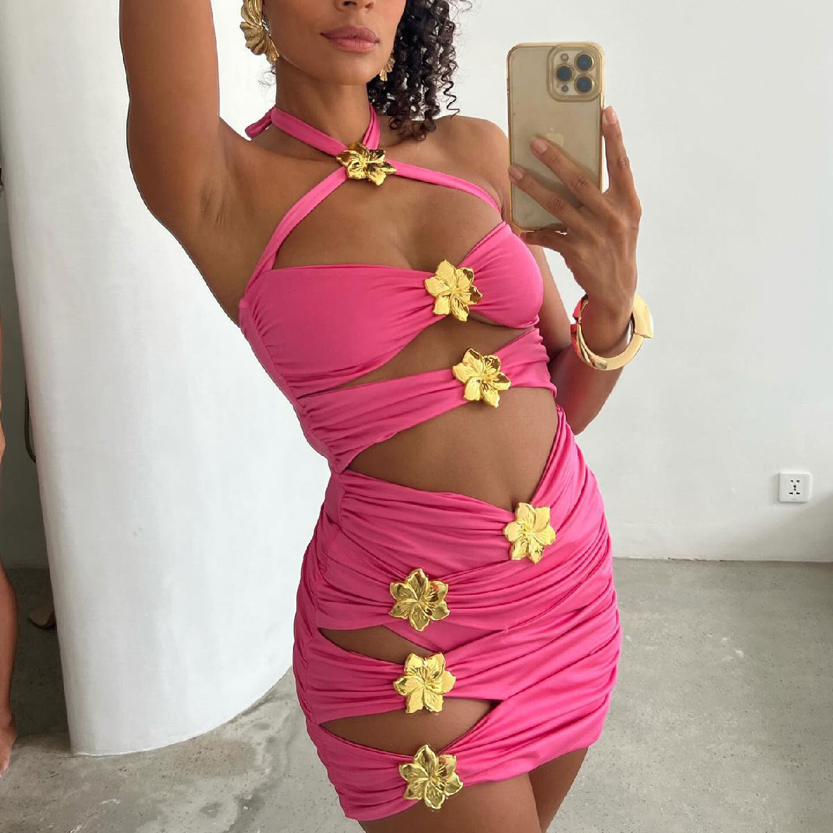 Solid Color Camisole Hollow Out Gold Flower Set