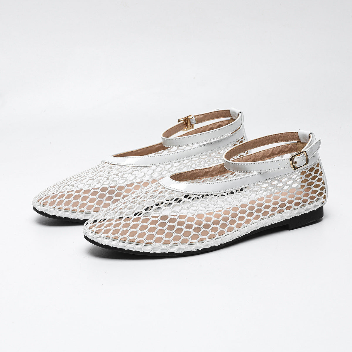Solid Color Strappy Hole Shoes