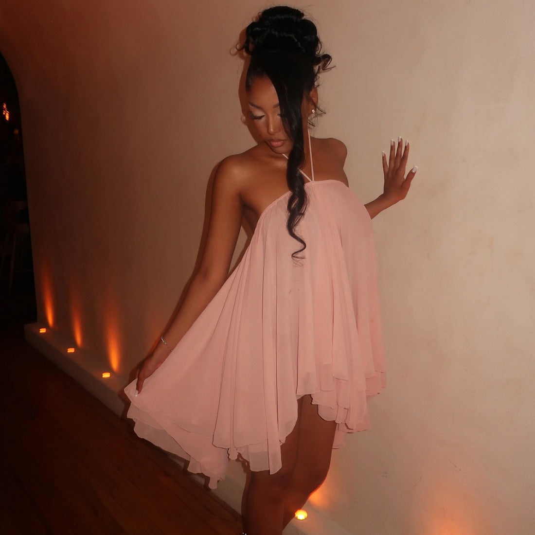 Loose-Fitting Halter Neck Backless Mini Dress