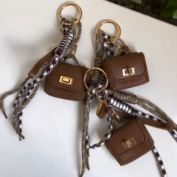 Leather Lanyard Earphone Case