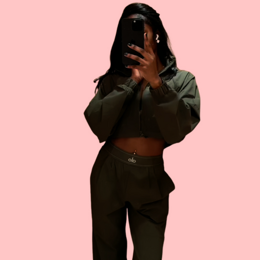 Green Pocket Short Jacket + Quick-Dry Athletic Pants